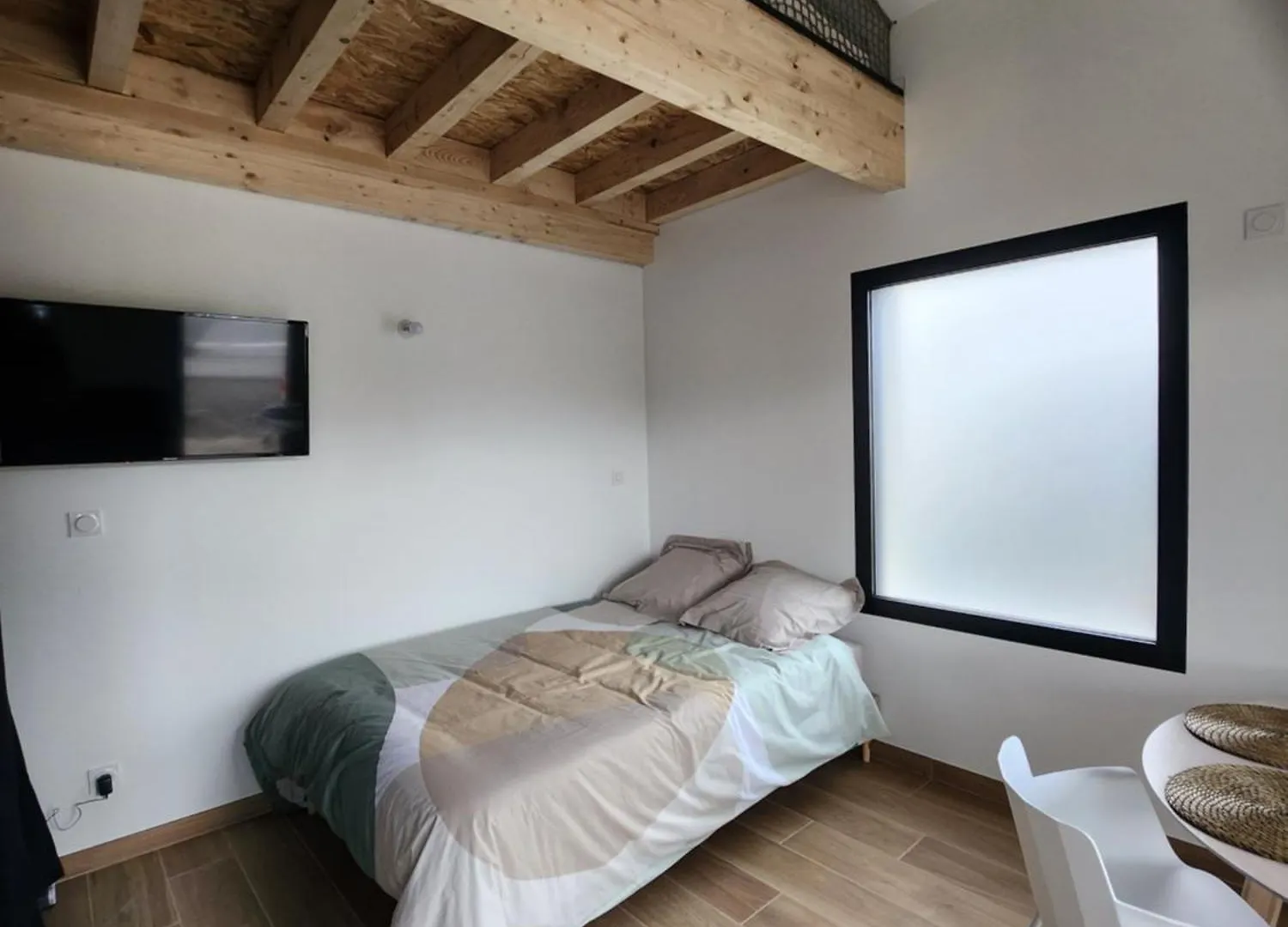 The Bedroom - Proche Aeroport Lyon, Groupama Stadium, Ldlc Arena, Eurexpo, Viarhona Jonage France
